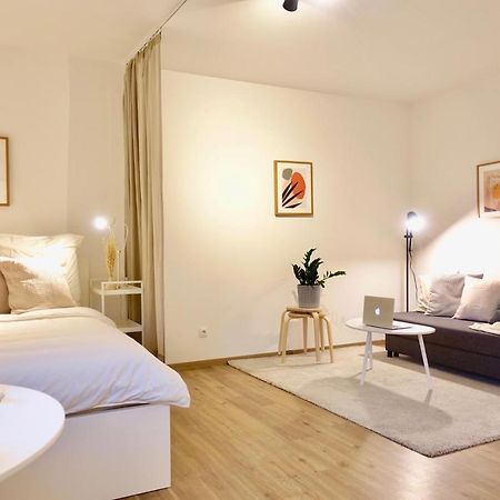 Neu - Gemuetliches Und Modernes Apartment Mit Stellplatz Coblence Extérieur photo