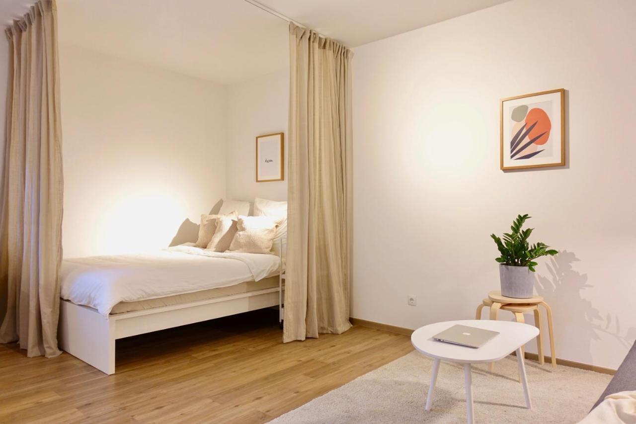 Neu - Gemuetliches Und Modernes Apartment Mit Stellplatz Coblence Extérieur photo