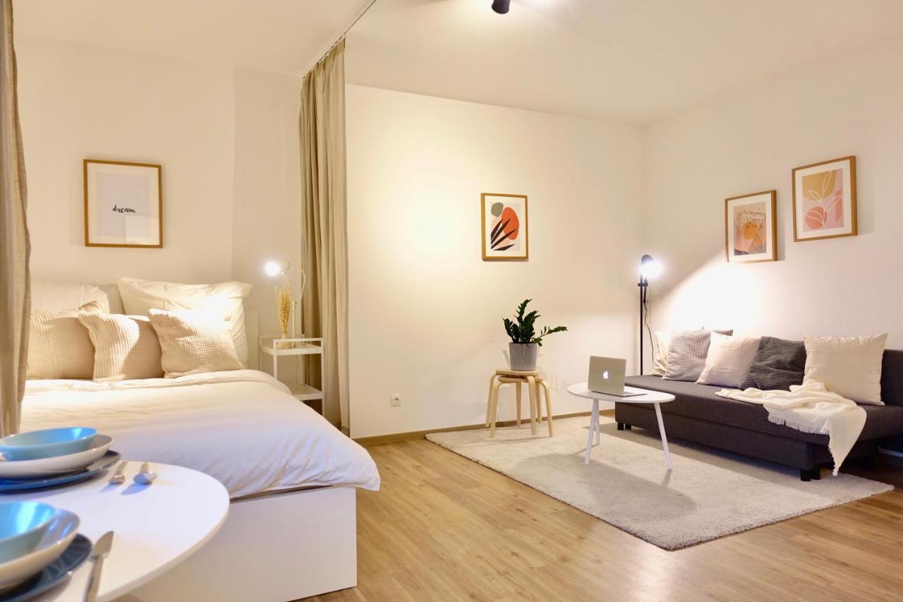 Neu - Gemuetliches Und Modernes Apartment Mit Stellplatz Coblence Extérieur photo