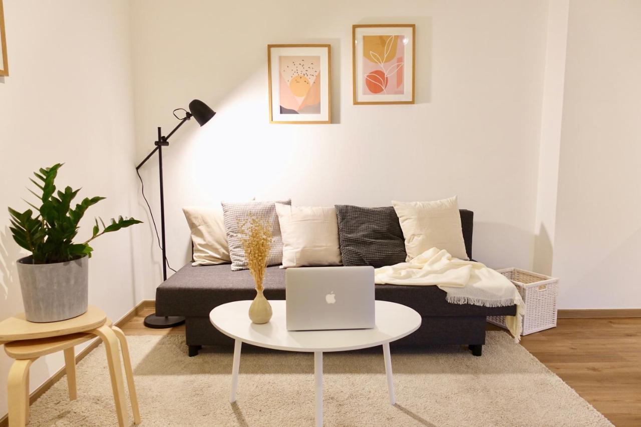 Neu - Gemuetliches Und Modernes Apartment Mit Stellplatz Coblence Extérieur photo