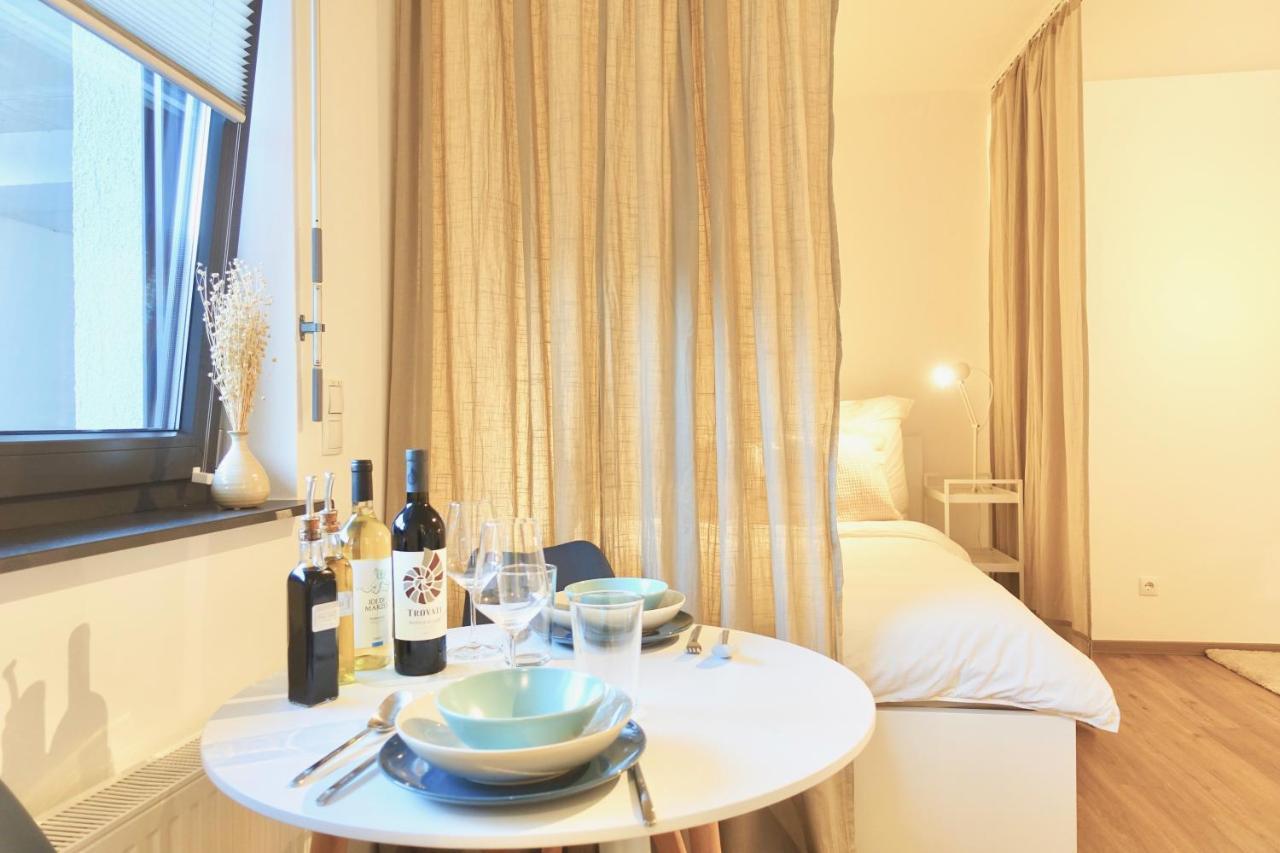 Neu - Gemuetliches Und Modernes Apartment Mit Stellplatz Coblence Extérieur photo