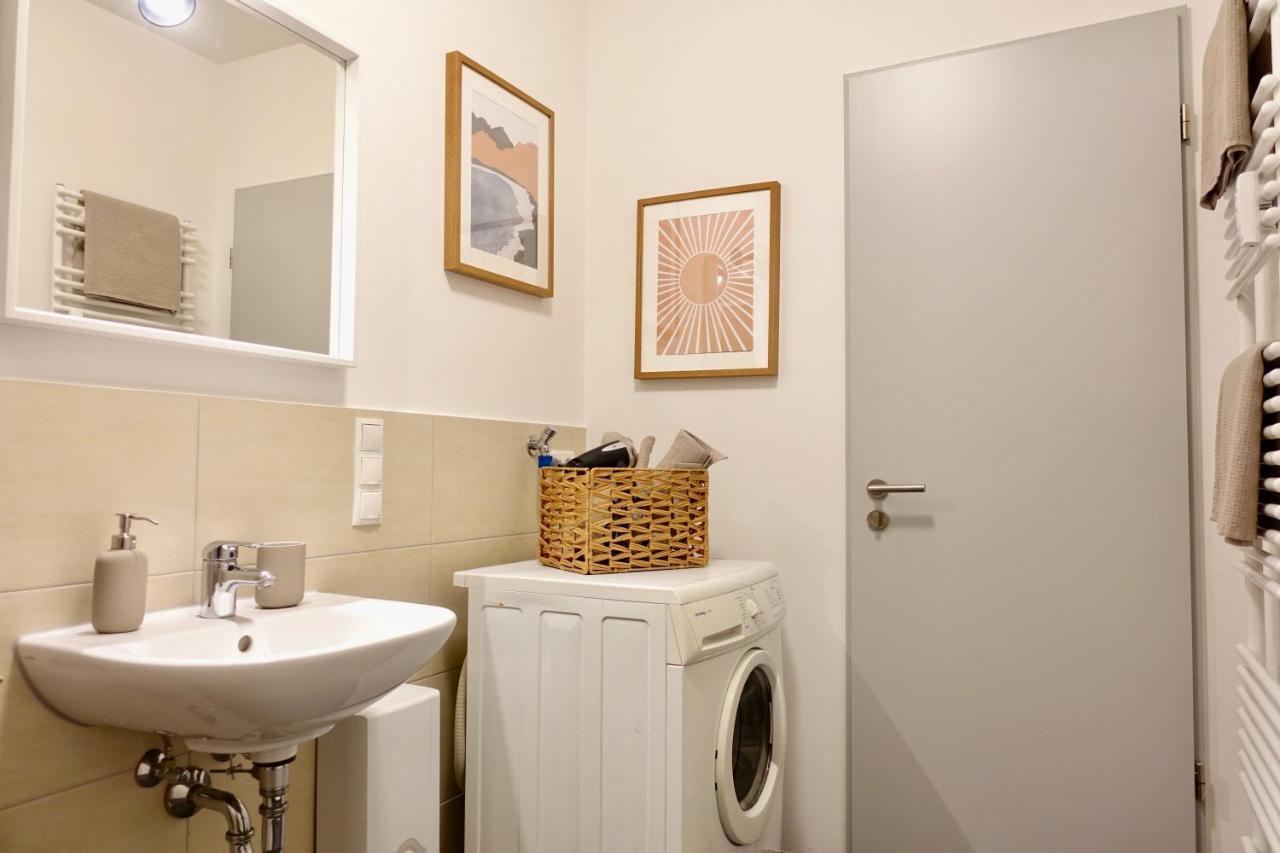Neu - Gemuetliches Und Modernes Apartment Mit Stellplatz Coblence Extérieur photo